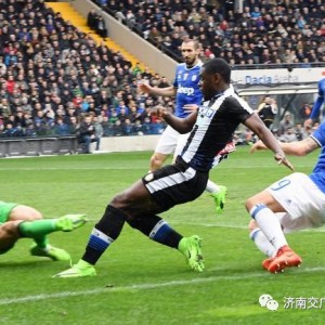  尤文图斯客场战平亚特兰大，什琴斯尼神扑保平局