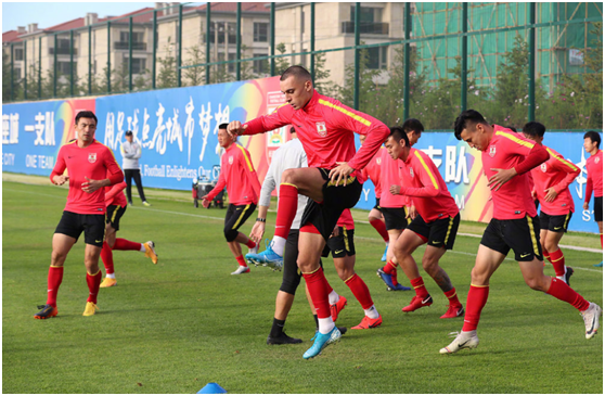  法甲保级大战混沌，五支球队深陷泥潭混战  