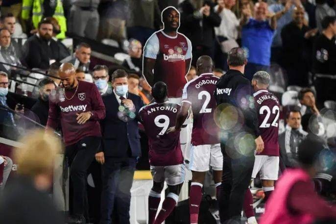  摩纳哥创造队史纪录 联赛十二连胜强势登顶  