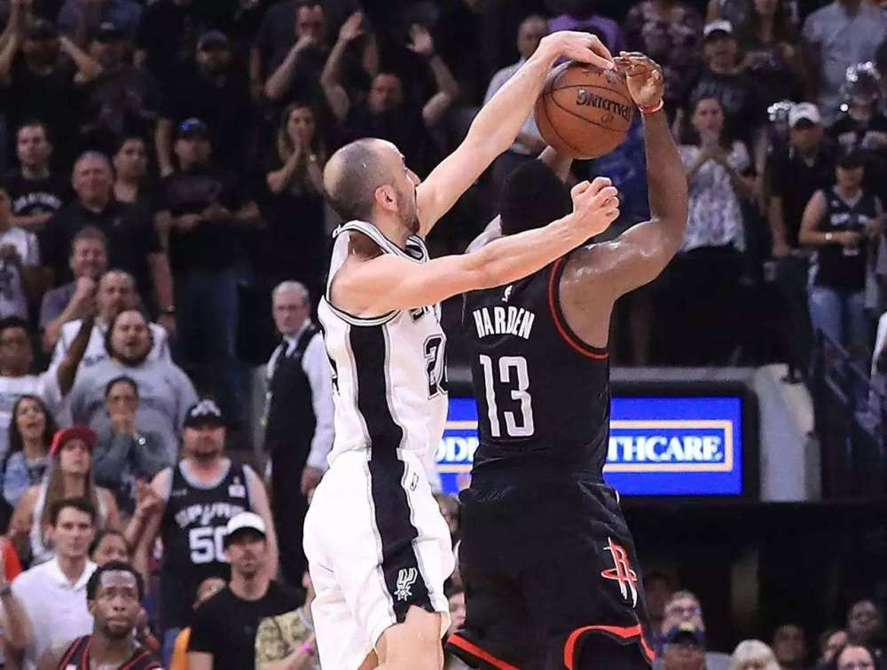  沃尔夫斯堡替补奇兵建功，补时阶段读秒绝平保留悬念